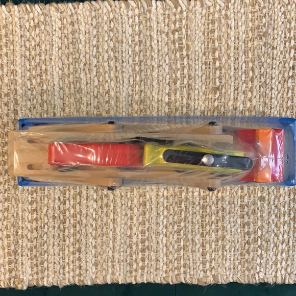 Melissa & Doug Wooden Emergency Vehicle Carrier Truck With 1 Truck and 4 Rescue - Picture 3 of 3